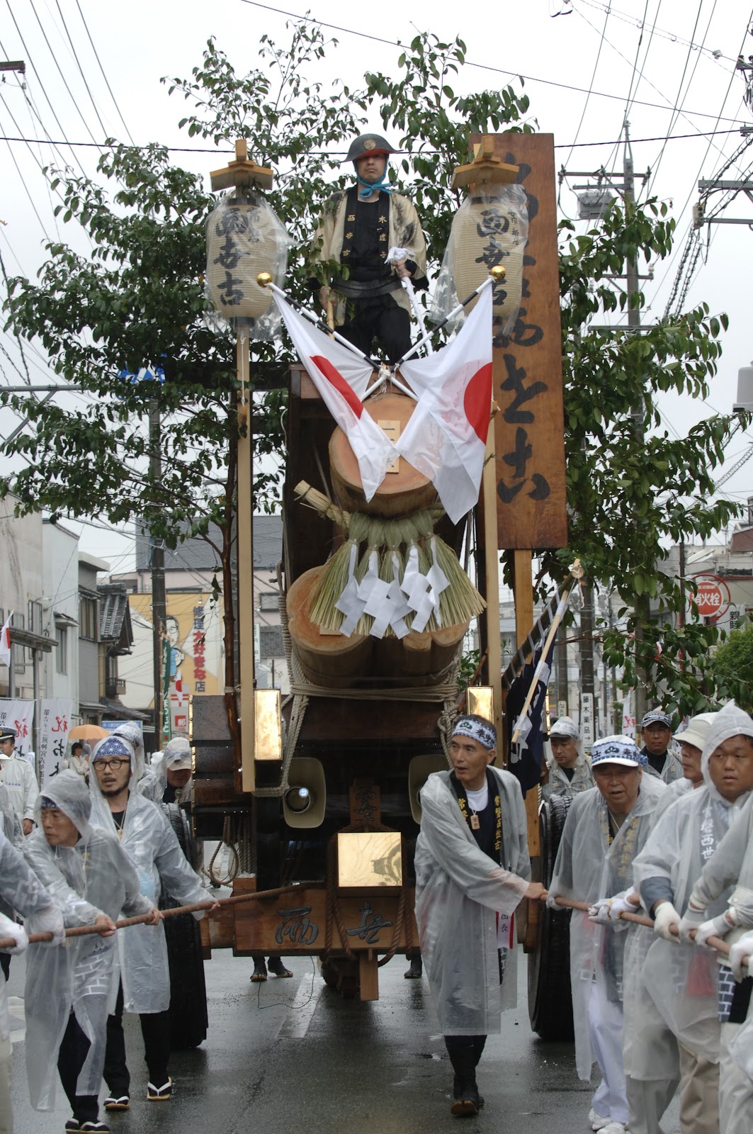 常磐西世古翠紅社奉曳団